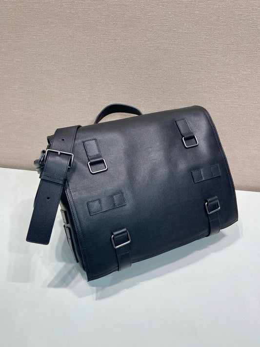 Prada 2026 Messenger Bag 34cm Black Leather