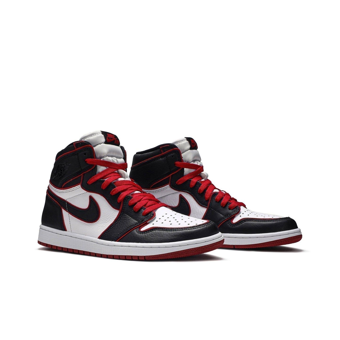 Air Jordan 1 Retro High OG ‘Bloodline’ 555088-062 Sneakers - Performance Runner