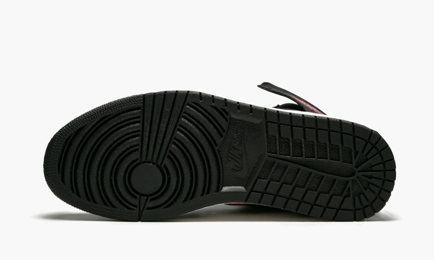 Air Jordan 1 Retro High OG “Sports Illustrated / A Star Is Born” | Coveted Pair