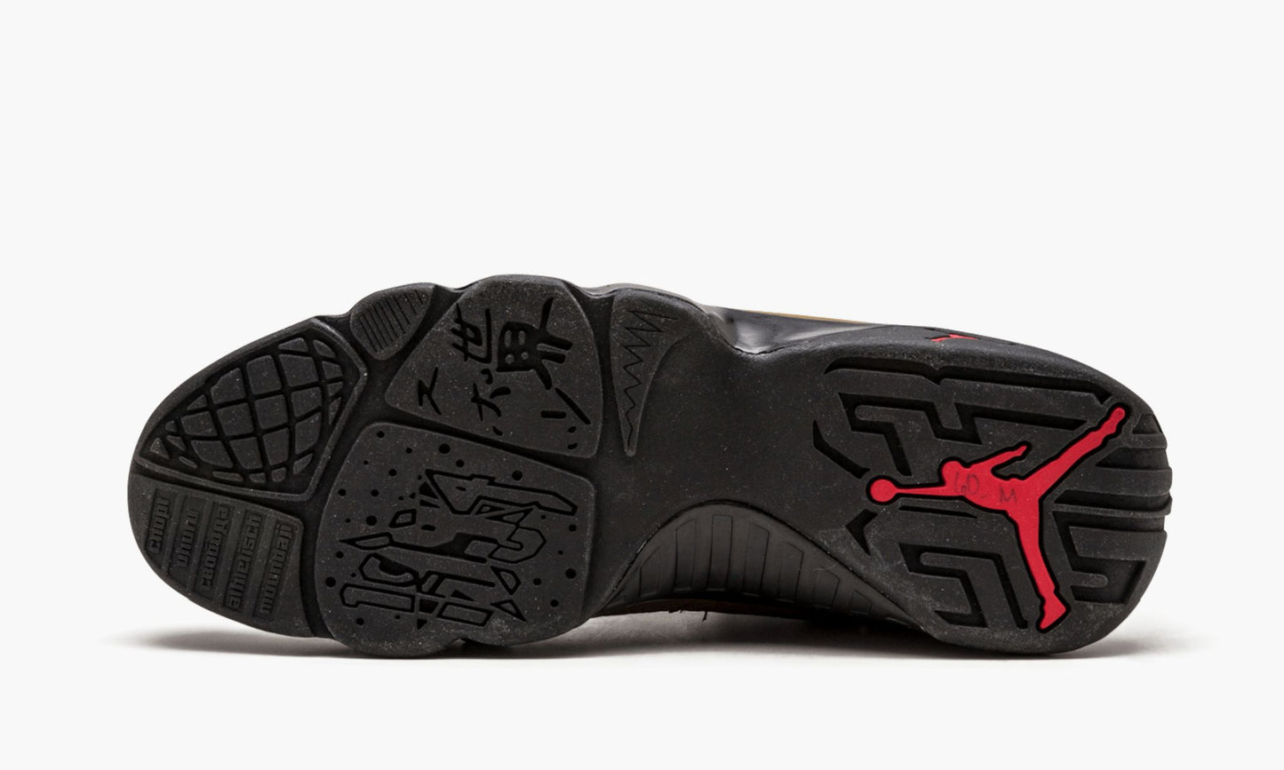 Air Jordan 9 Retro Sneakers - Court Classic | Colorway of the Year