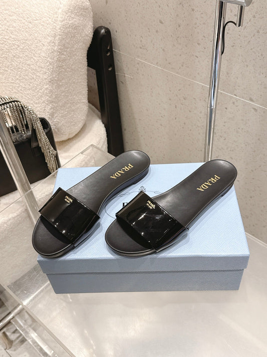 Prada 2026 Slides Sandals Patent Leather 762986