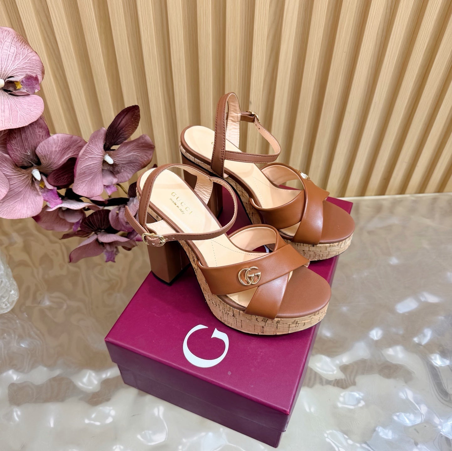 GG 26ss Platform Sandals 120 Cowhide 697936