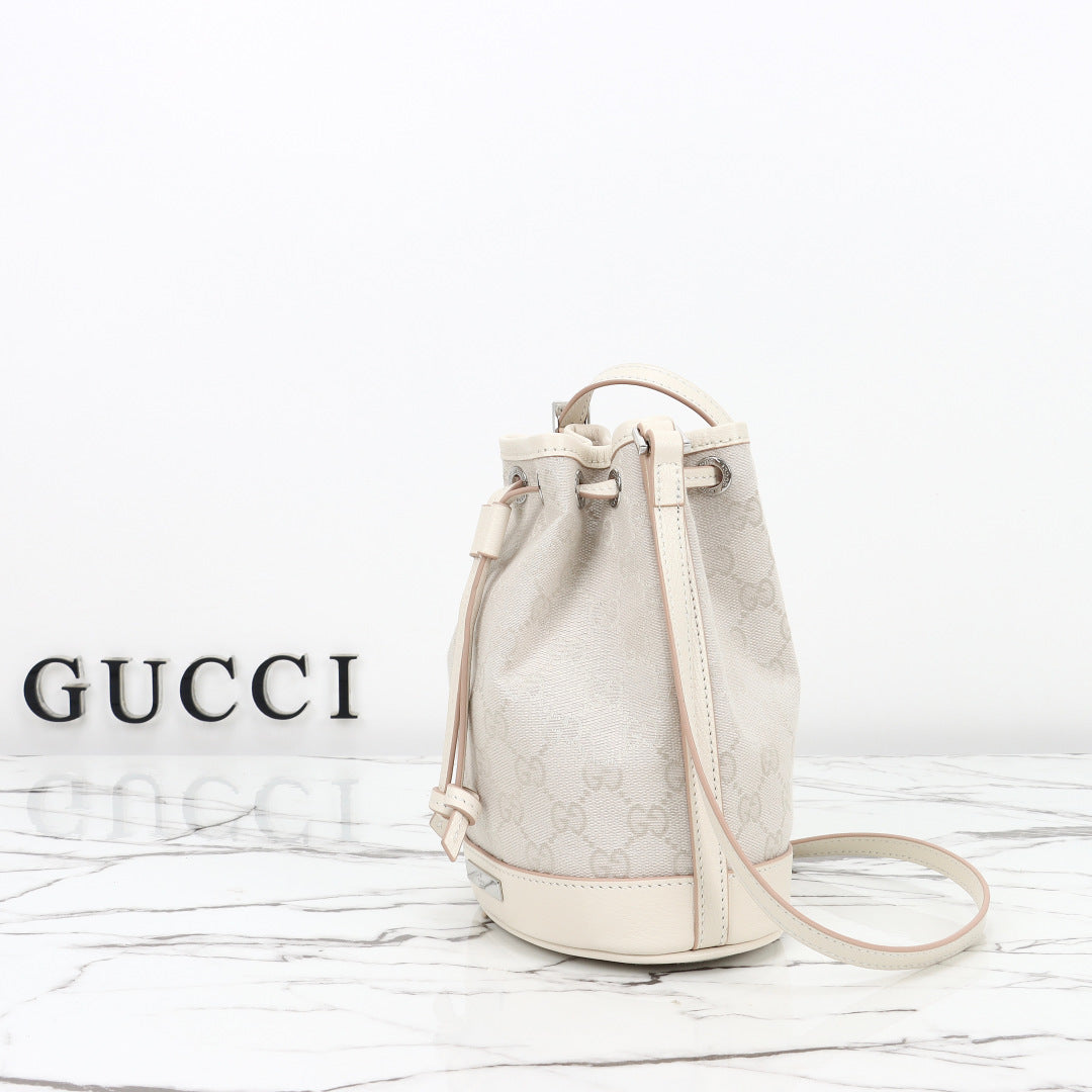 Gucci 2026 Tribeca Small Bucket Bag 20cm Cream Canvas Leather