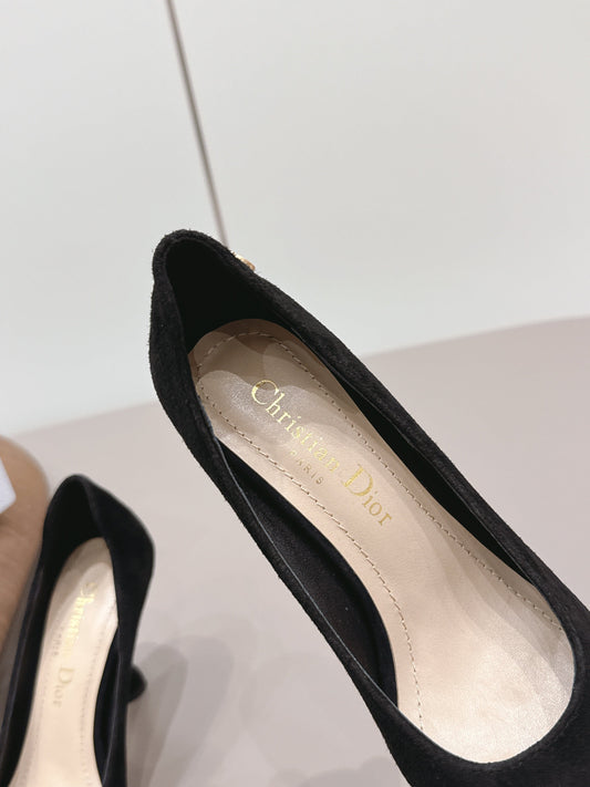 CD 26A Pump 95 Black Suede Sheepskin 738294