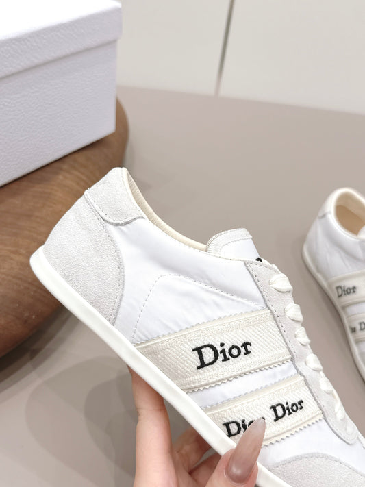 CD 26A Casual Sneakers White Ivory Lycra Fabric Suede 739337