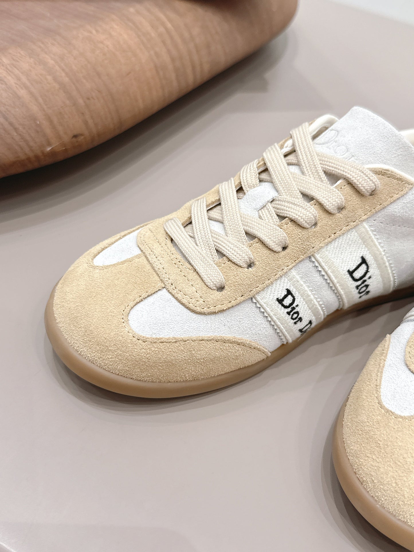 CD 26A Casual Sneakers Suede