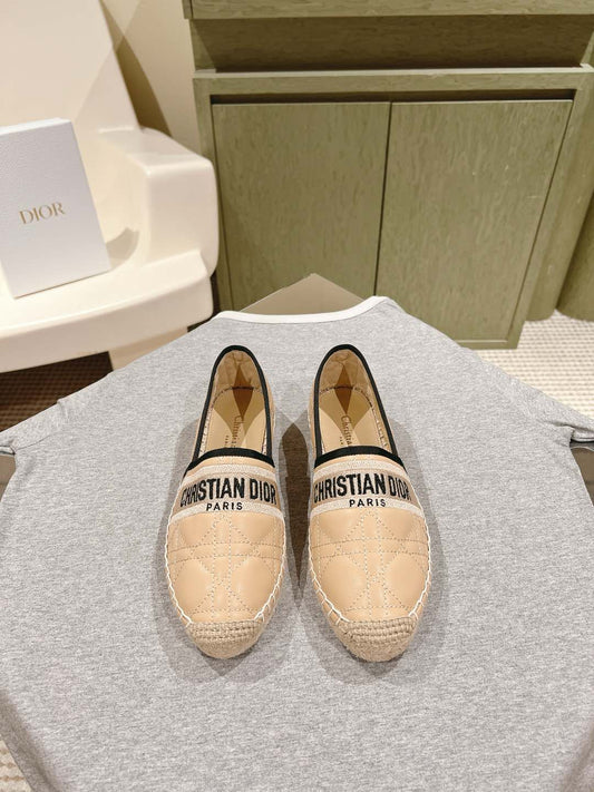 CD 26s Loafers Embroidery Beige Black Cowhide 653265