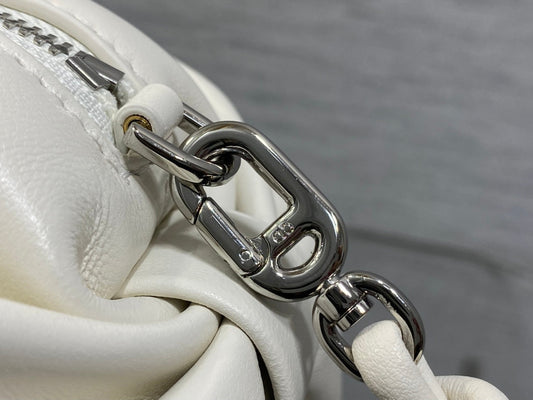 Dior 2026 Bow Pouch 20cm White Lambskin 284143