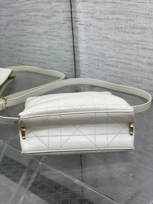 Dior 2026 Trianon Bag 21cm White Lambskin 286606