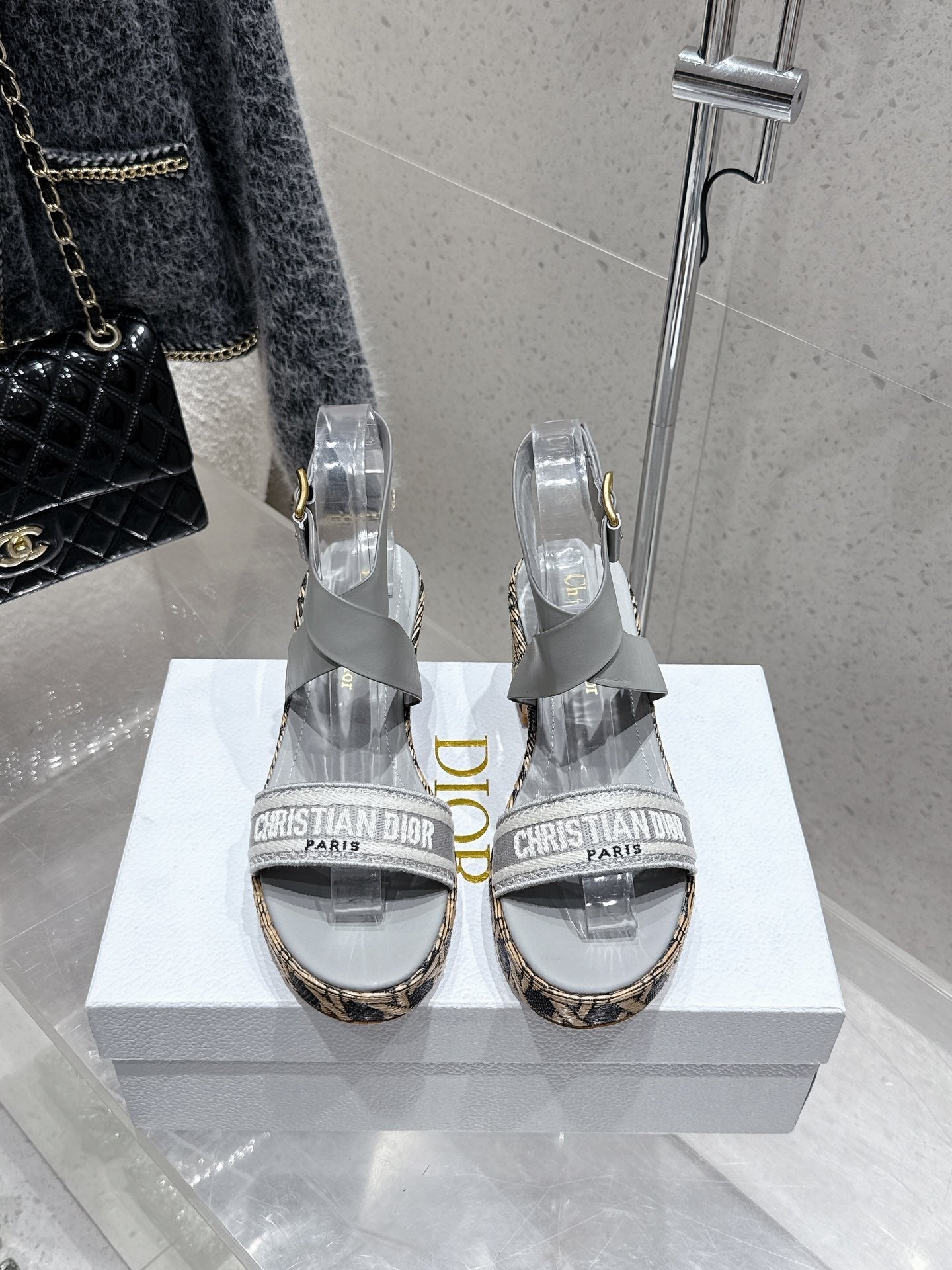 CD 26s Platform Sandal 70 Gray Cowhide 636360