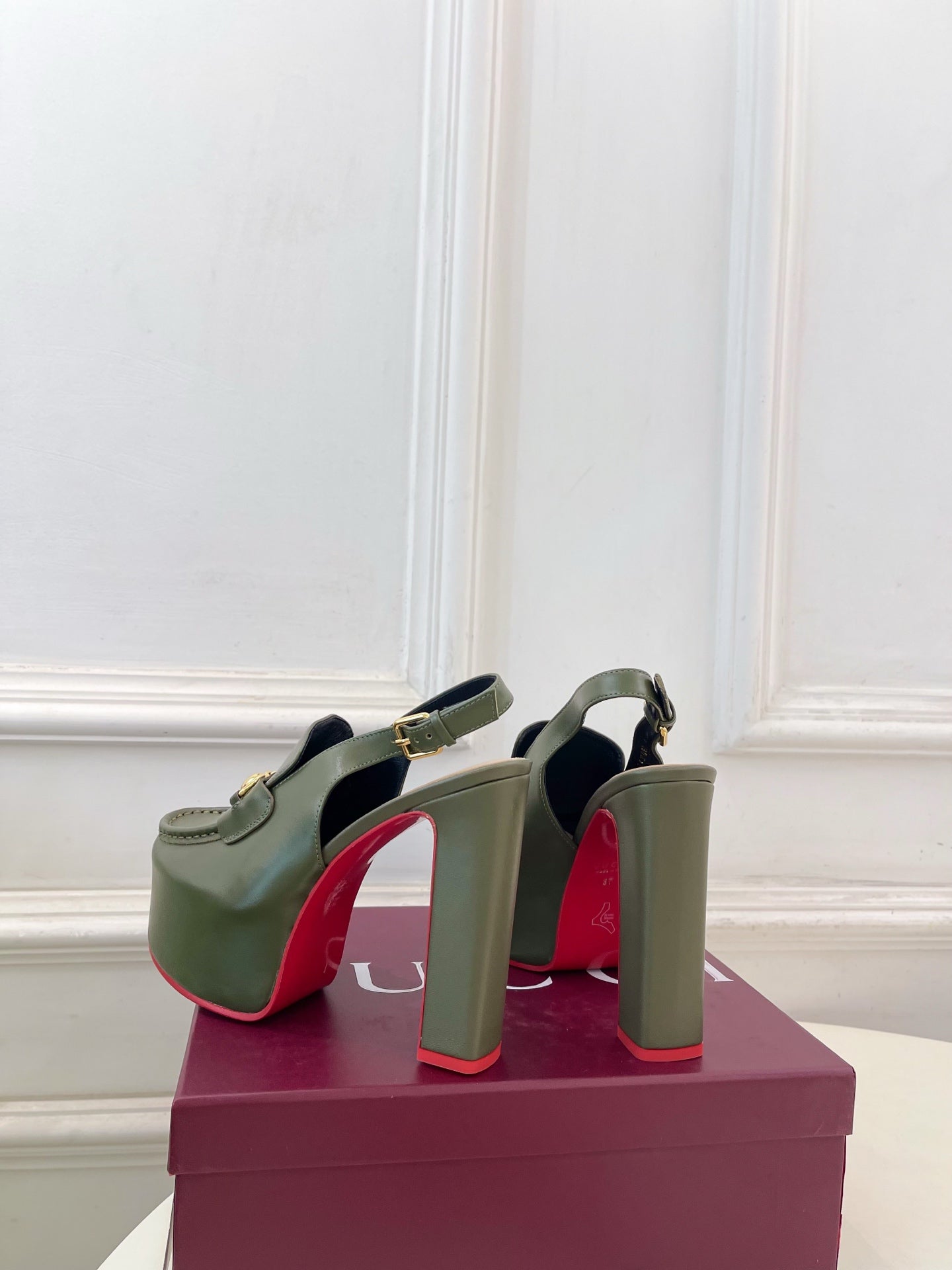 GG 26SS Platform Sandals 130 Green Sheepskin 640264