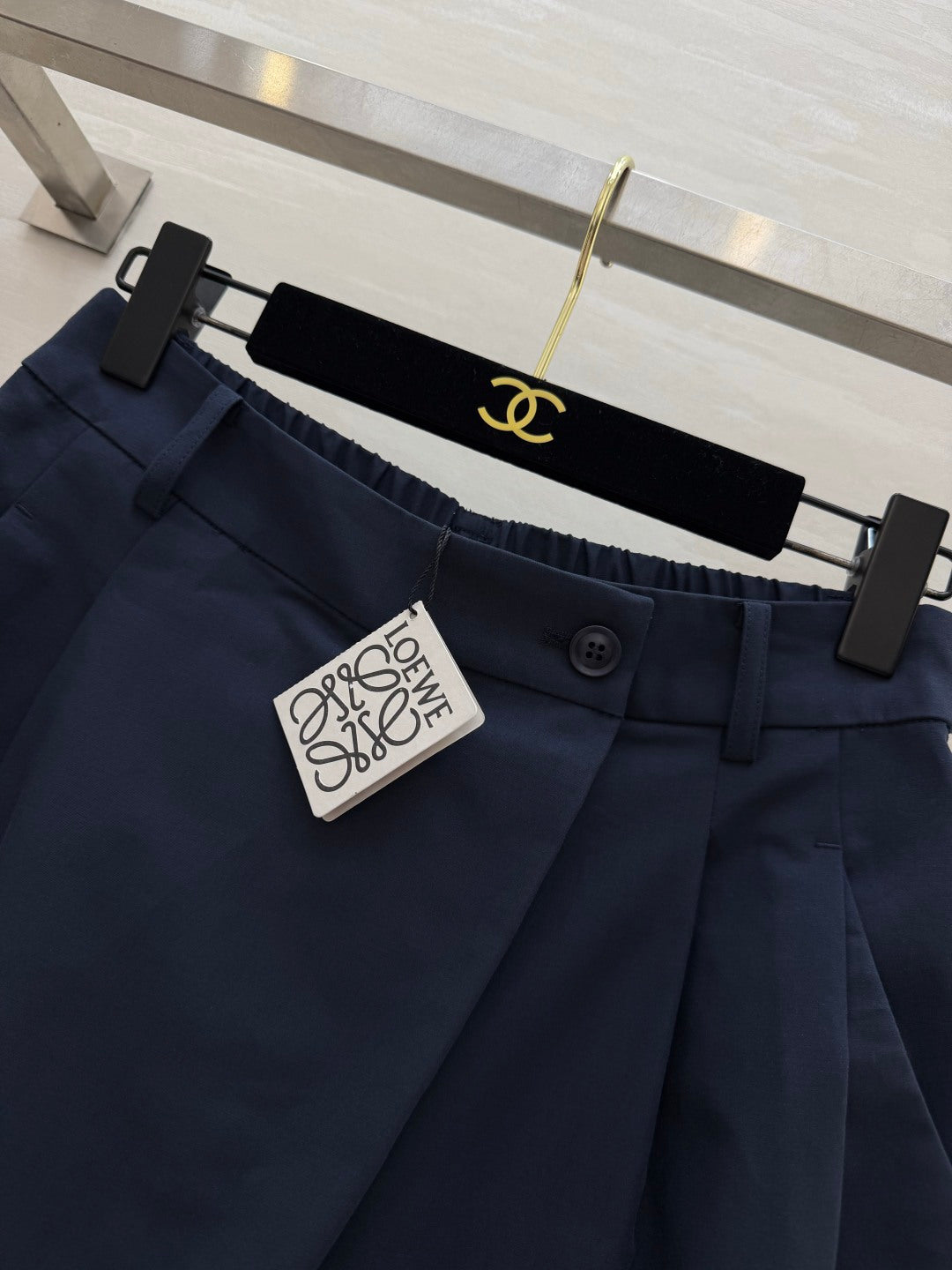 Loewe 26 Wide-Leg Cropped Pants Navy Blue in Cotton 375595