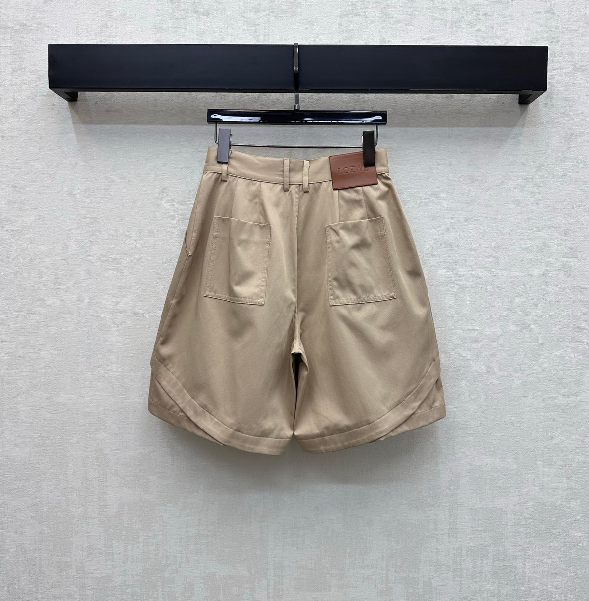 Loew 26 Khaki Wide-Leg Shorts in Cotton 378630