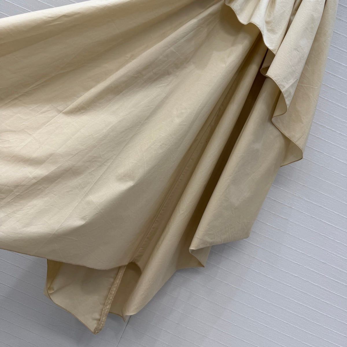 Loew Irregular Pleated Puffy Skirt Light Beige in Cotton 381521