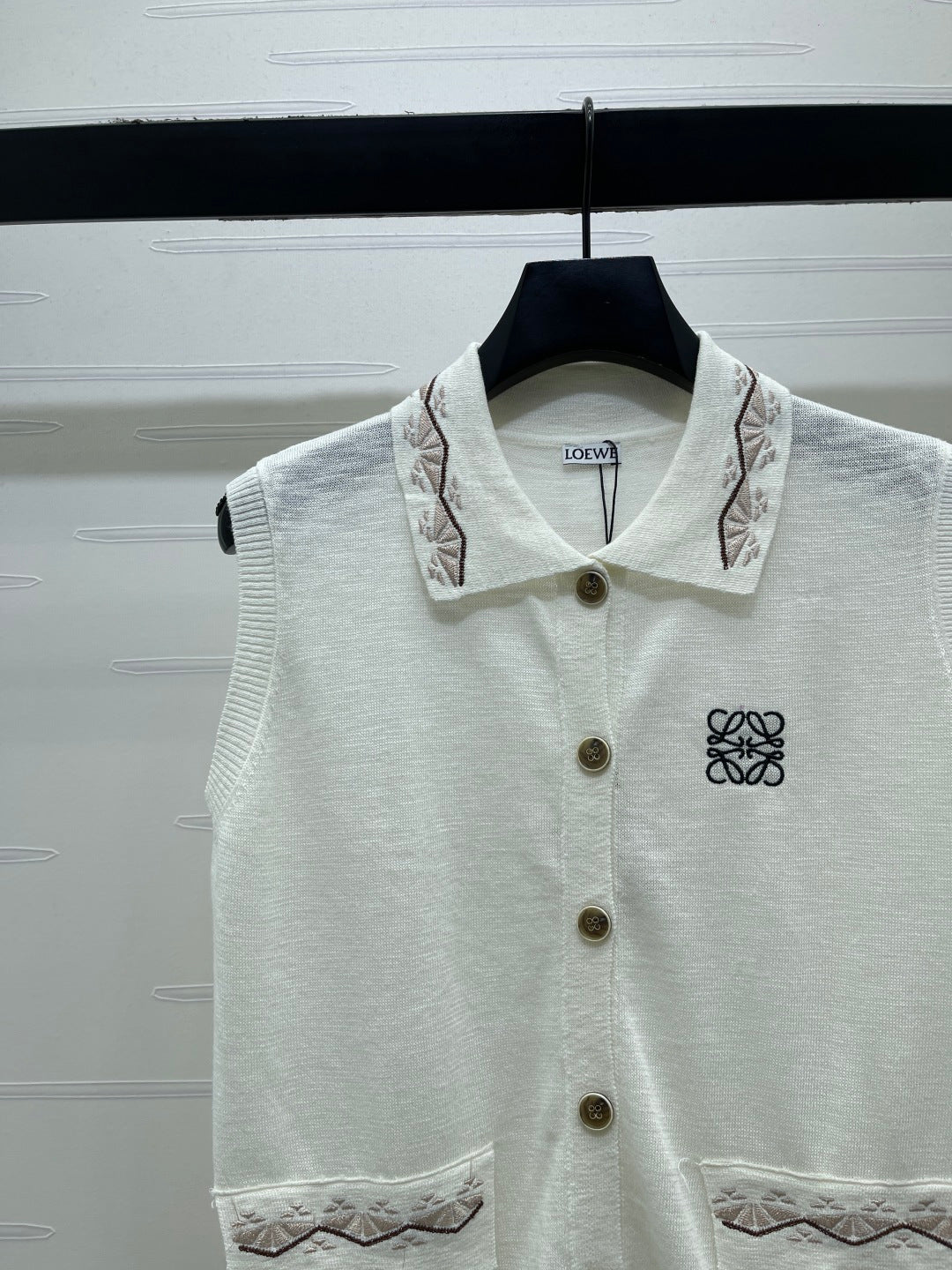 Loew 26 Embroidered Collared Knit Vest White in Wool 382065