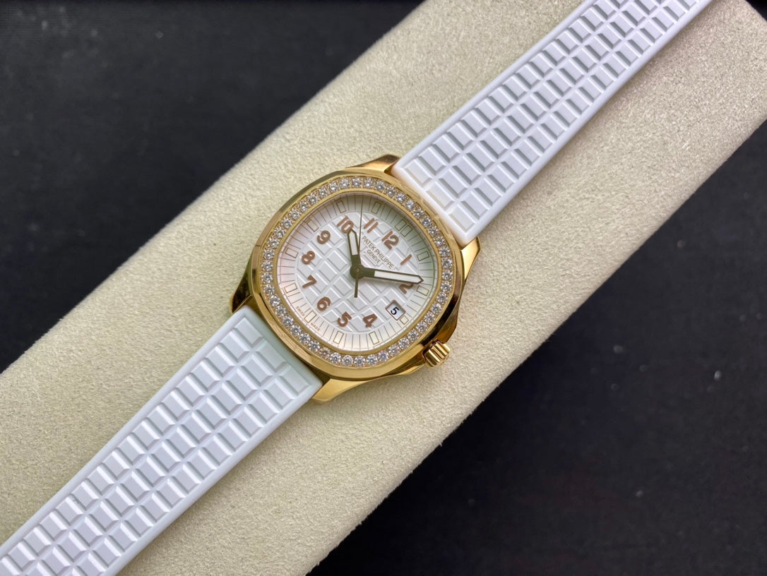 PATEK Aquanaut 35.6mm Gold White Dial
