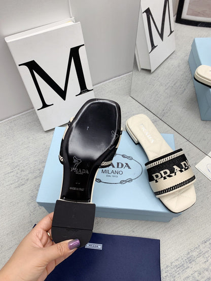 Prada 2026 Slippers Embroidery Sheepskin 731063