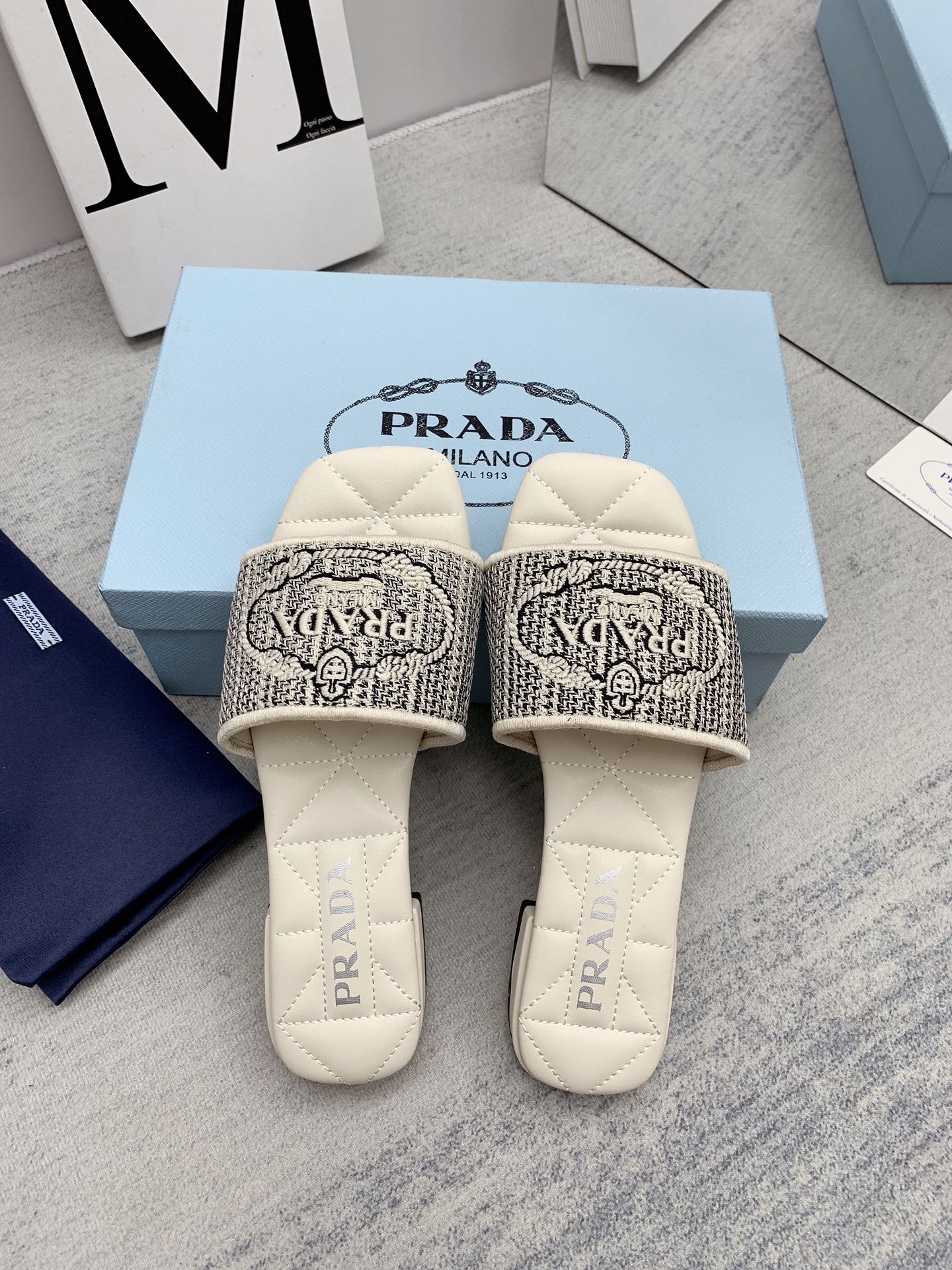 Prada 2026 Slippers Embroidery Canvas Sheepskin 731065
