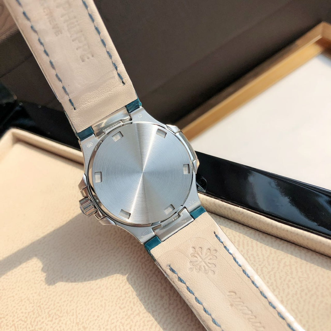 PATEK Nautilus 32mm Silver White Dial