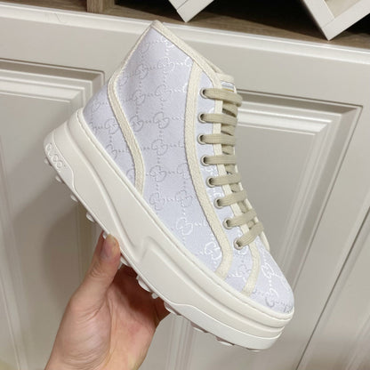 GG 26SS Platform Sneaker White Monogram Canvas 640597