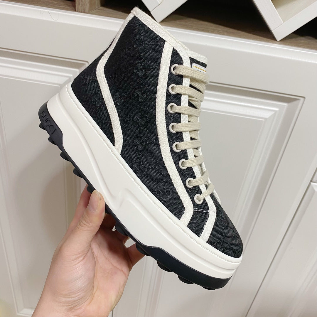 GG 26SS Platform Sneaker Black Monogram Canvas 640599