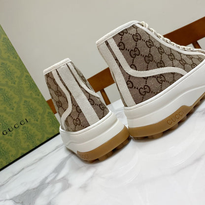 GG 26SS Platform Sneaker Beige White Monogram Canvas 640600