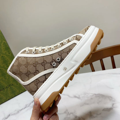 GG 26SS Platform Sneaker Beige White Monogram Canvas 640600