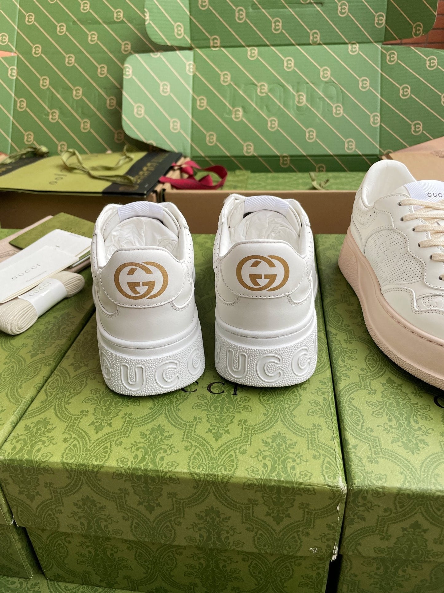 GG 26 Sneaker White Calfskin 632891