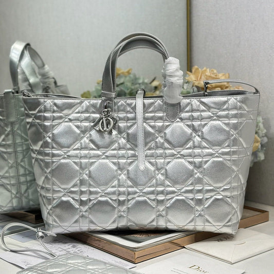 Dior 2026 Toujours Bag Silver Calfskin 288544