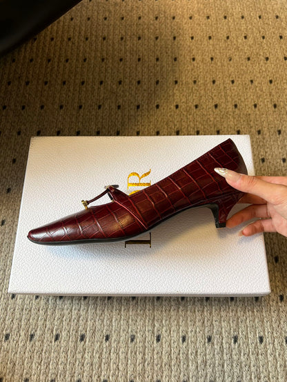 CD 26s Low Heel Pump 30 Dark Red Cowhide 651158