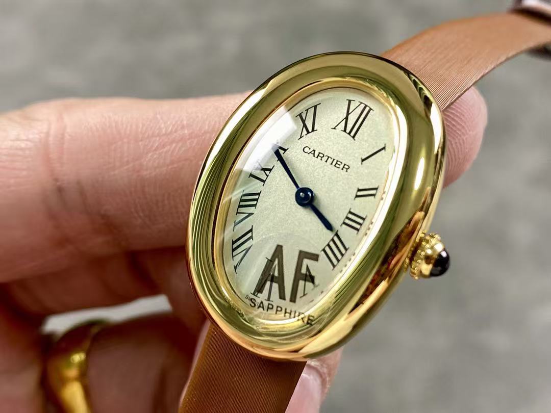 Baignoire 23mm Yellow Gold Leather Strap