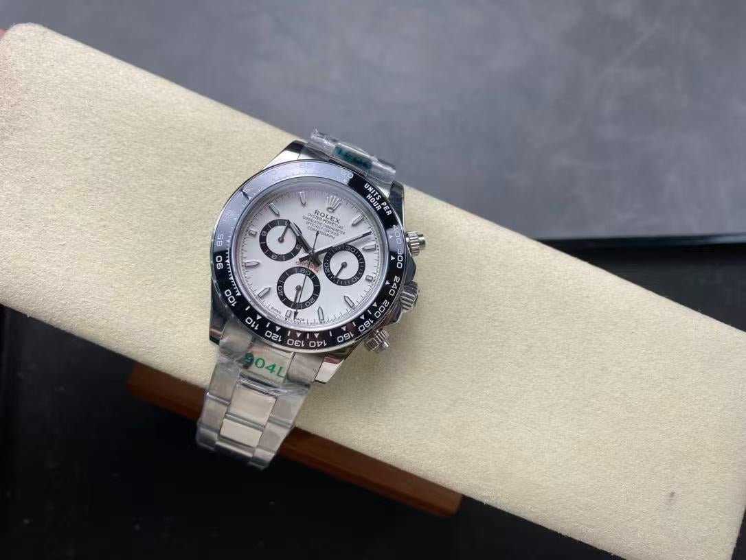 Rolex Cosmograph Daytona 40mm White Dial Oystersteel 126500LN