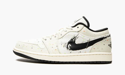Air Jordan 1 Low SE Brushstroke Sneakers - Prime Pick | Coveted Pair