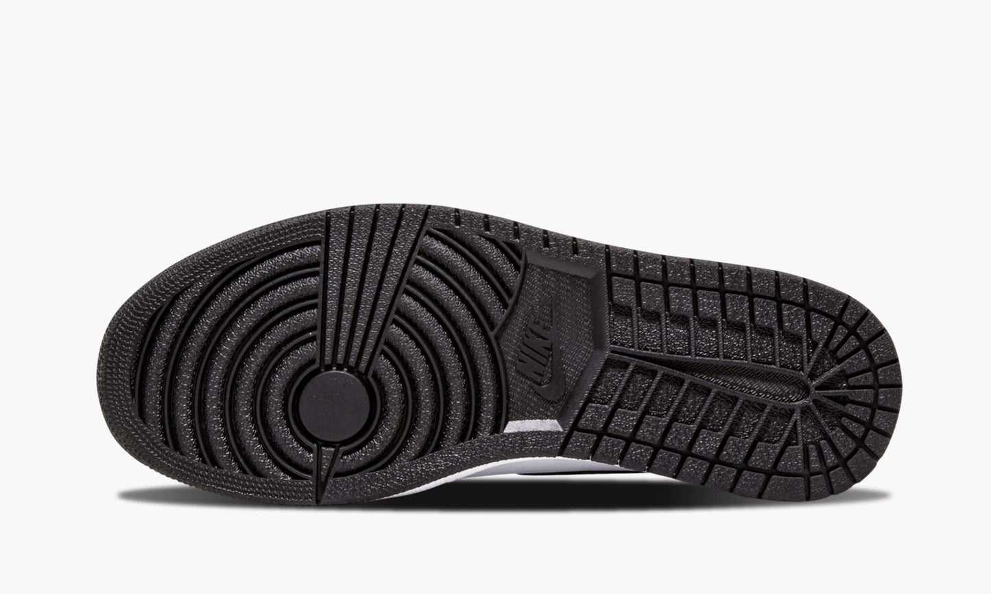 Air Jordan 1 Retro High Sneakers - Pro-Level | Drop of the Season
