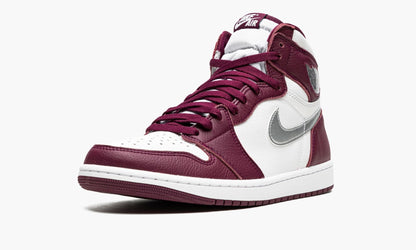 Air Jordan 1 Retro High OG Bordeaux Sneakers - Court Classic