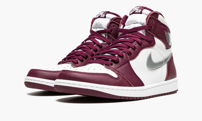 Air Jordan 1 Retro High OG Bordeaux Sneakers - Court Classic