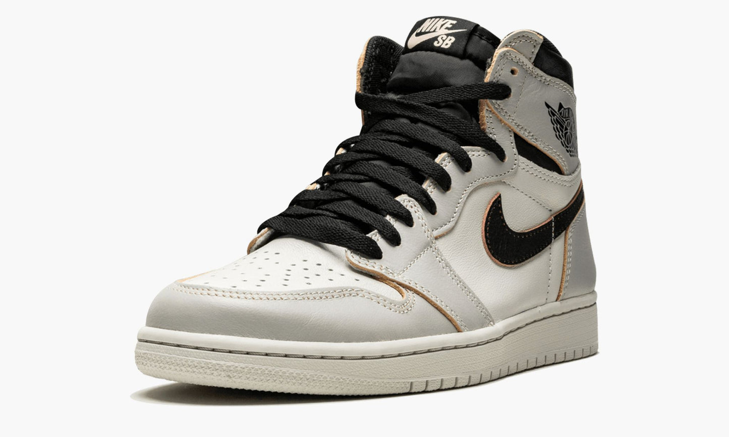 Air Jordan 1 SB Retro High OG NYC to Paris Sneakers - Heritage Edition
