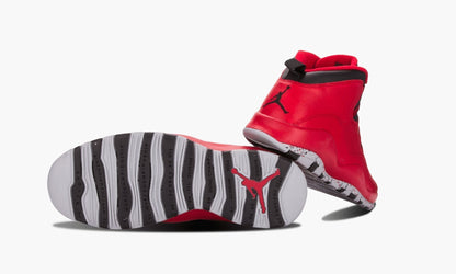 Air Jordan 10 Retro 30th “Bulls Over Broadway” Sneakers - Streetwear Essential