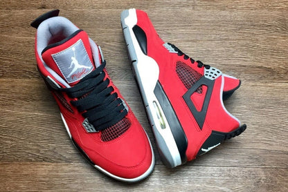 Air Jordan 4 Retro Toro Bravo PS Sneakers - Streetwear Essential