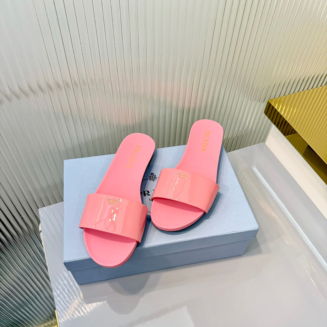 Prada 2026  Logo Patent Leather Slide Calfskin 715621