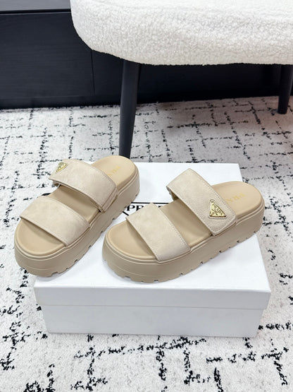 Prada 2026 Fussbett Flatform Slide Sandal 50mm Cowhide 769818