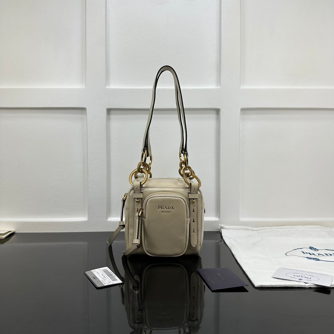 Prada 2026 Dangle Mini Handbag 14.5cm Patent Calfskin