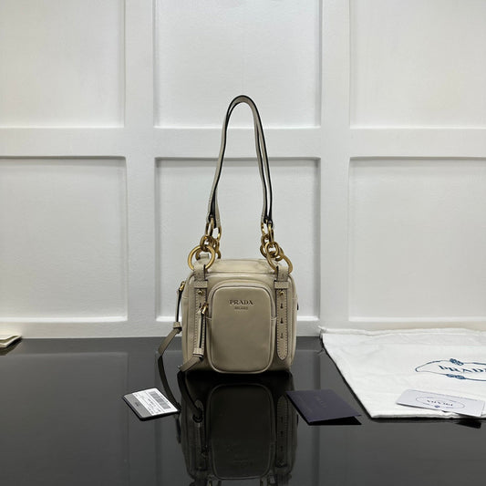 Prada 2026 Dangle Mini Handbag 14.5cm Patent Calfskin