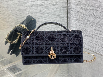 Dior 2026 Microbead-Embroidered Bag 21cm Cotton Leather 355271