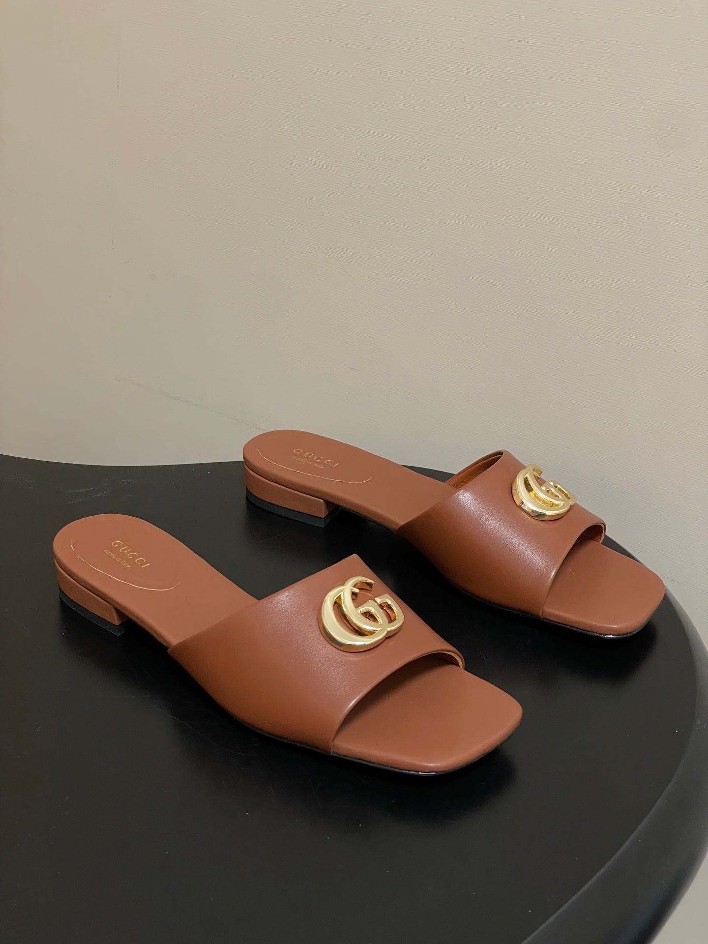 GG 26ss Flats Slippers Lambskin Gold Buckle