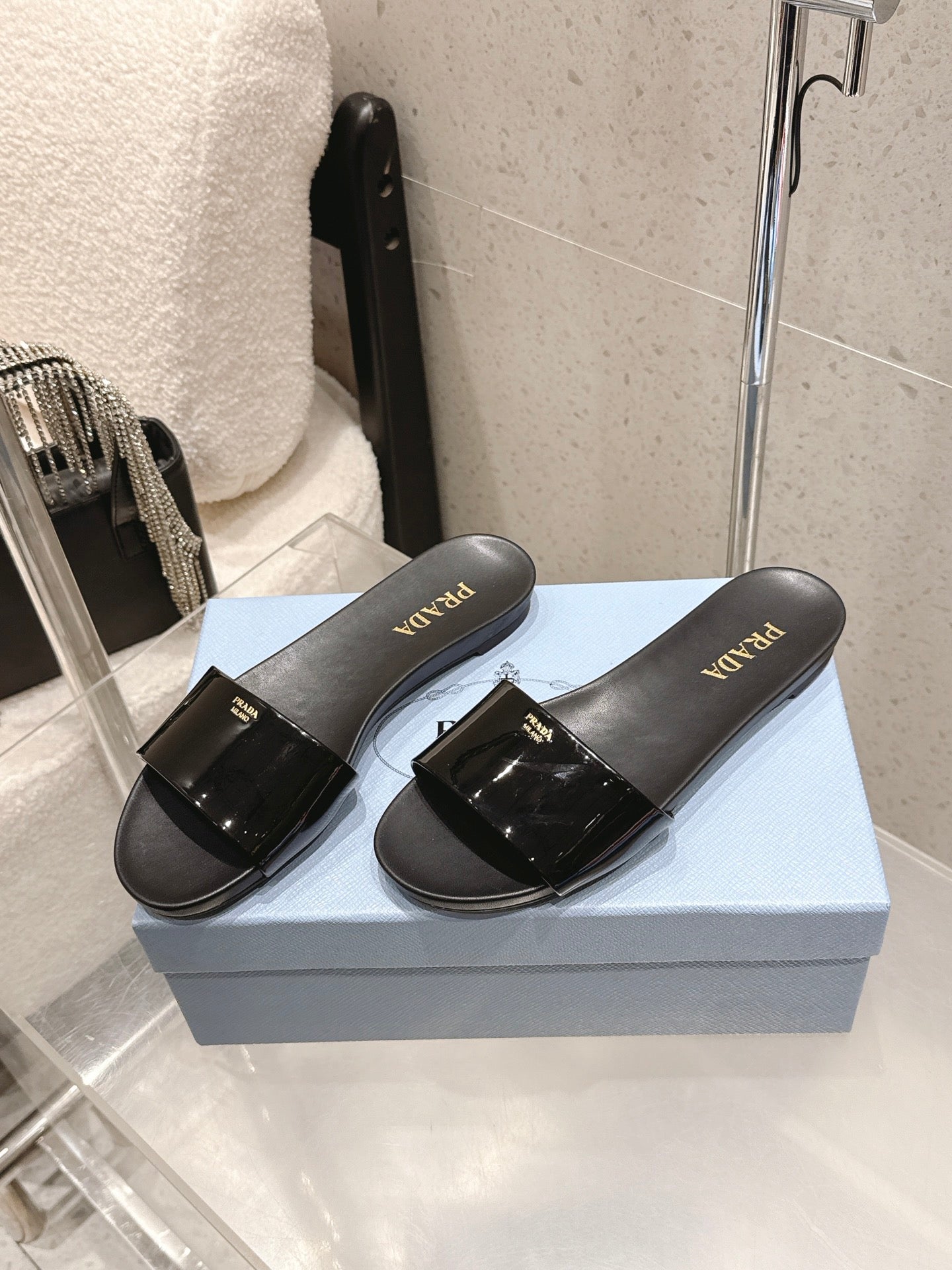 Prada 2026 Slides Sandals Patent Leather 762986