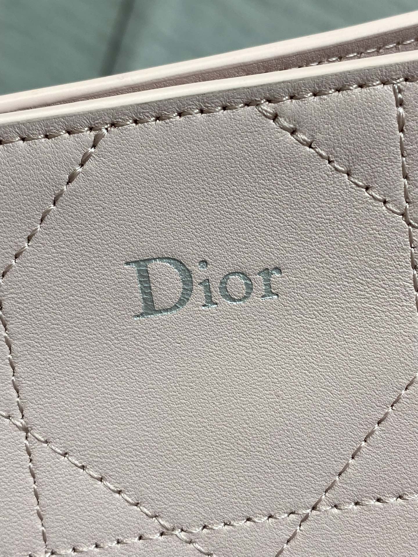 Dior 2026 Trianon Hobo Chain Bag 25cm Lambskin 289175