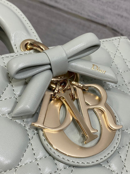 Dior 2026 Bow Lady D-Joy Lily Green Cannage Lambskin 286525