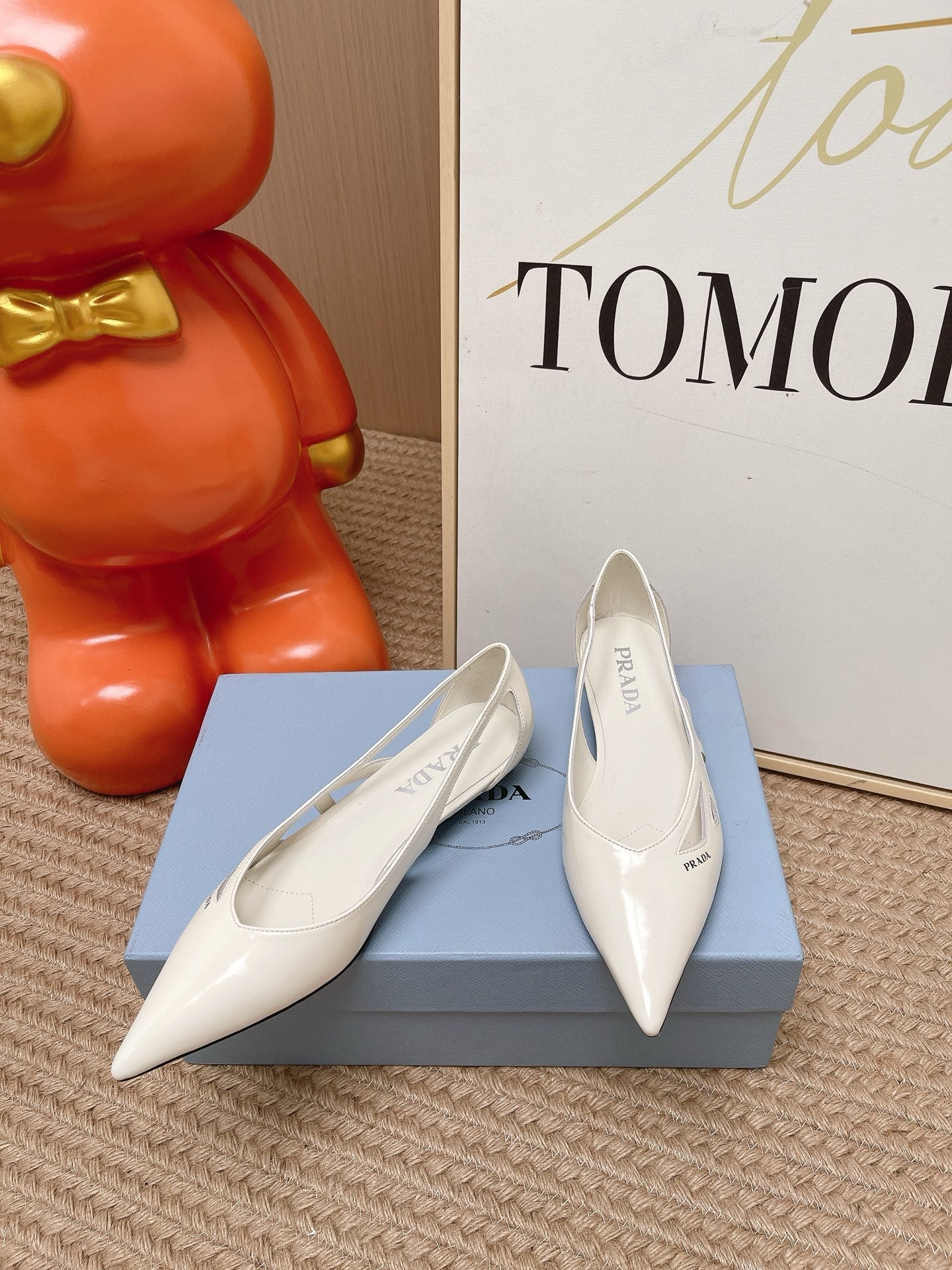 Prada 2026 Slingback Pumps Glossy Leather 854638