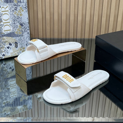 CD 26s Beach Sandals White Sheepskin 665320